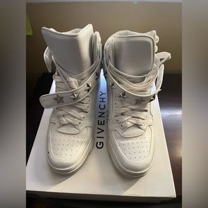 Men’s Givenchy sneakers